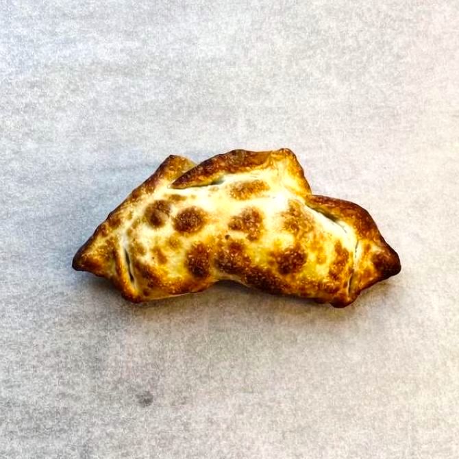 Mixed Bean & Sweetcorn Empanada (vegan)